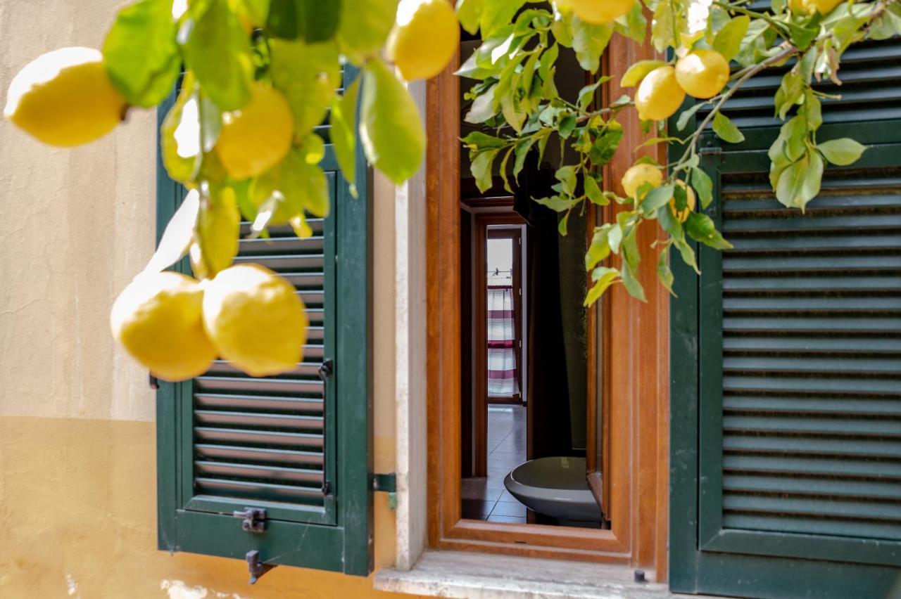 La Tana Di Nonno Bob Apartment Lerici Bagian luar foto